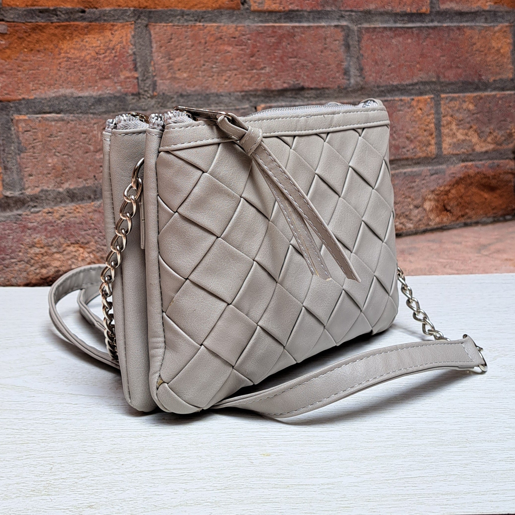 Crossbody Clau