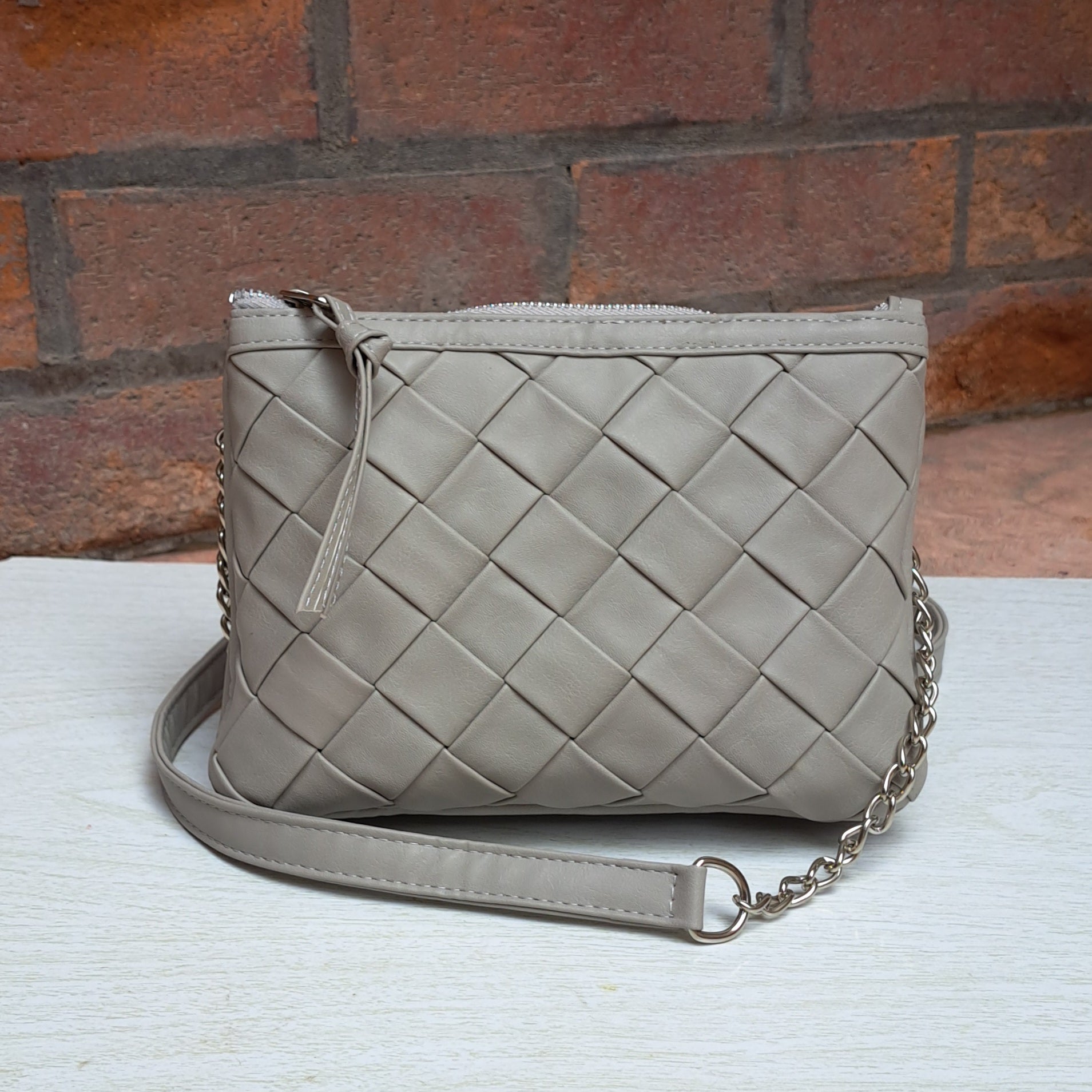 Crossbody Clau
