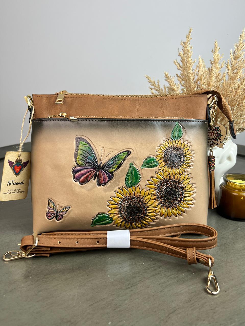 Crossbody Artesanal Mariposa con Girasol
